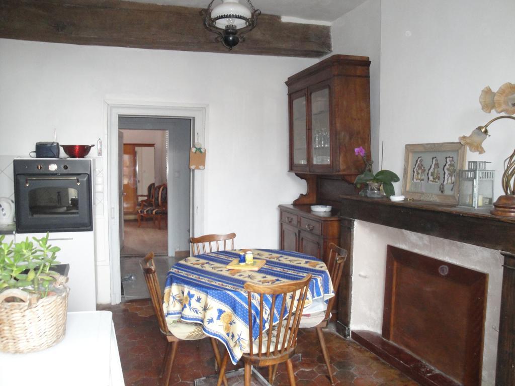 Appartement Des Vieilles Halles Fère-en-Tardenois Екстериор снимка